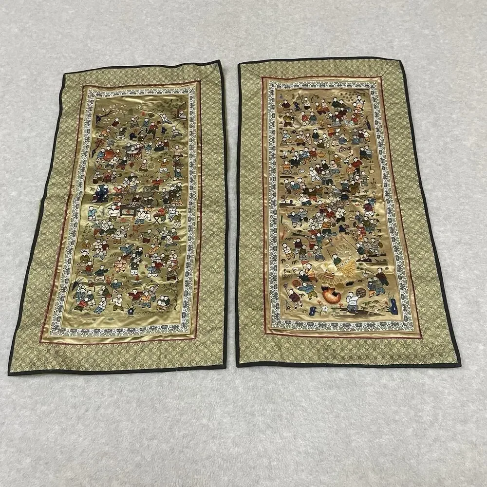 Set Of 2 Chinese silk embroidered panels, Of 